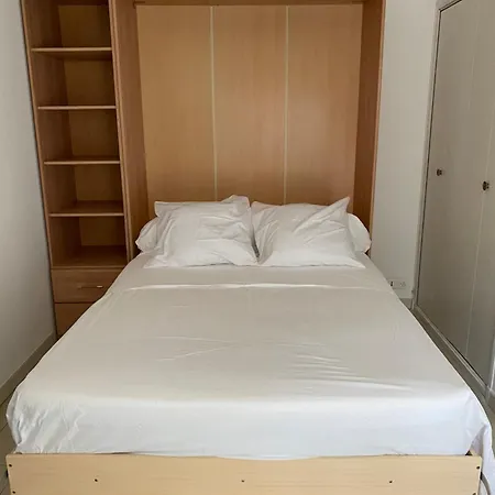 De 28 M2 布伦德